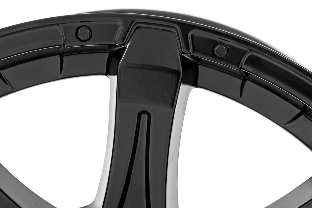 Rough Country 81 Series Wheel 6x135 Bolt Pattern